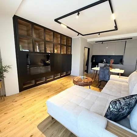 Sea Garden Luxury Appartments *