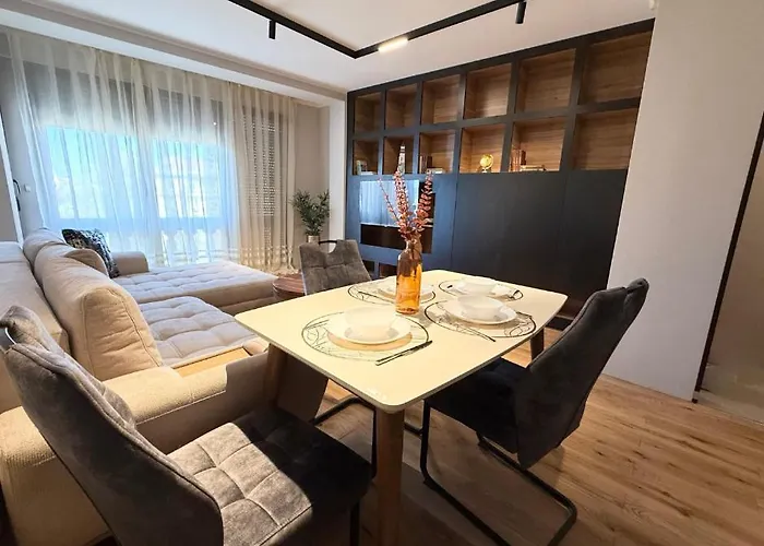 דירה Sea Garden Luxury Appartments וארנה