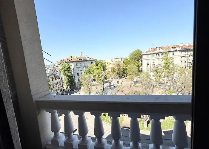 Sea Garden Luxury Appartments דירה