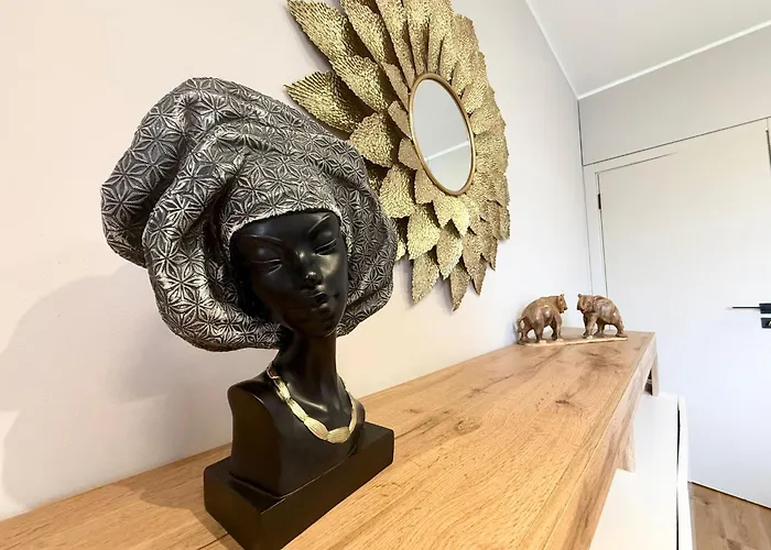 Sea Garden Luxury Appartments דירה