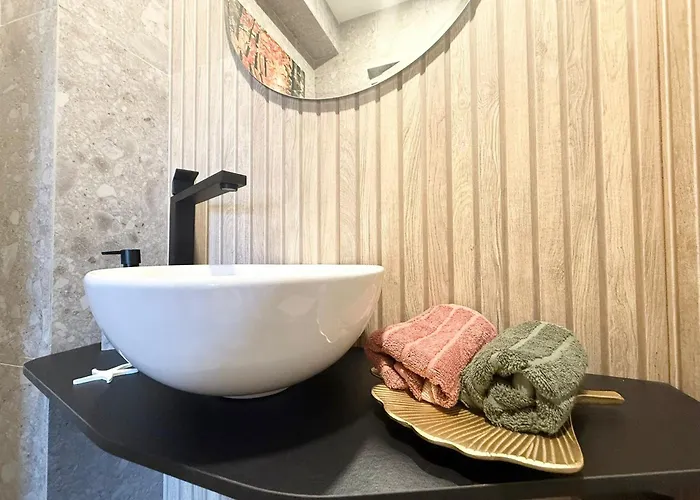 Sea Garden Luxury Appartments דירה *